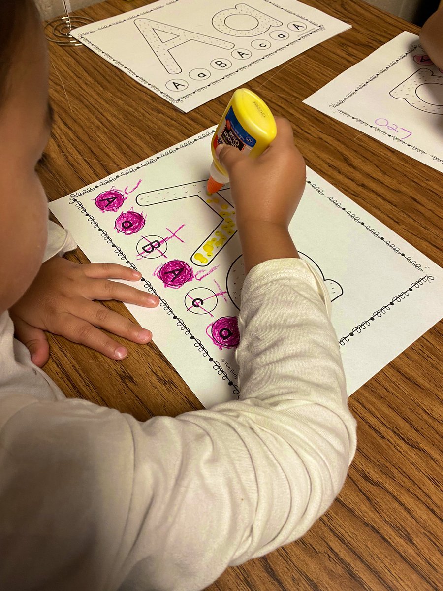 rmayorquinc's tweet photo. Great things are happening in pre-K this week! @HumbleISD_PLE #Name #letteroftheweek @FlorVasquez2019 @HumbleISD_PREK https://t.co/utjgTgKNeo