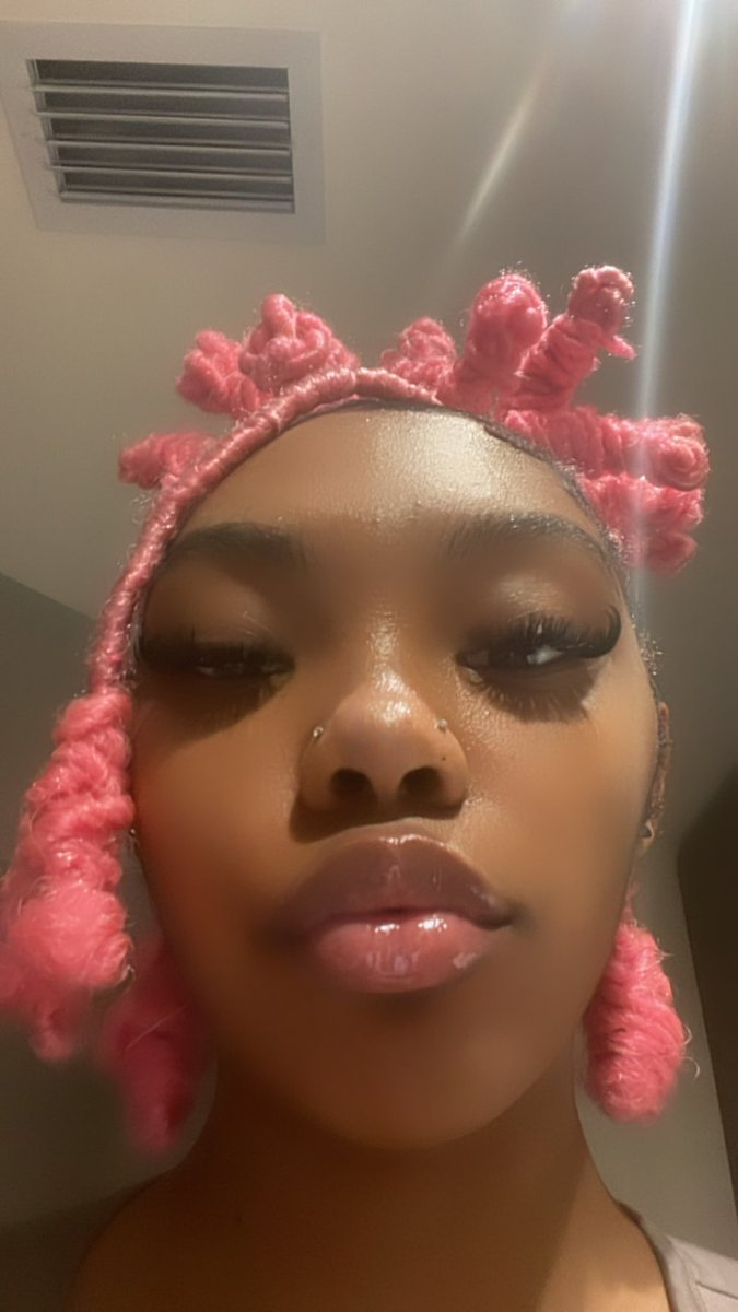 star⭐️ tweet media