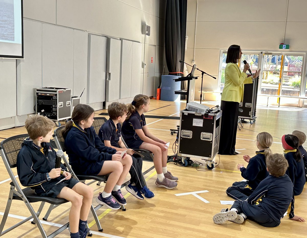 Drones, whale snot, Antarctic research, and citizen science, just some of the rich learning our <a href="/Redlands_School/">Redlands</a> Prep students and parents engaged in with our special guest scientist   <a href="/DrPirotta/">Stephen S. Pirotta, DPM</a>.  #ScienceWeek. #SuperstarsofSTEM #WomenInSTEM