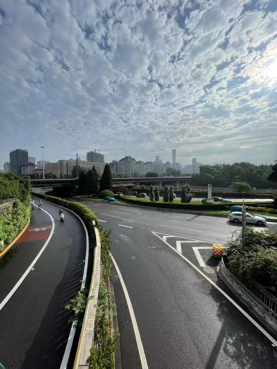 Unveil the charm of Beijing's downtown scenery, where ancient &amp; modern coalesce in harmony. Come, explore, and be captivated by the rich tapestry of culture &amp; history that awaits you. #ChinaSaysHello