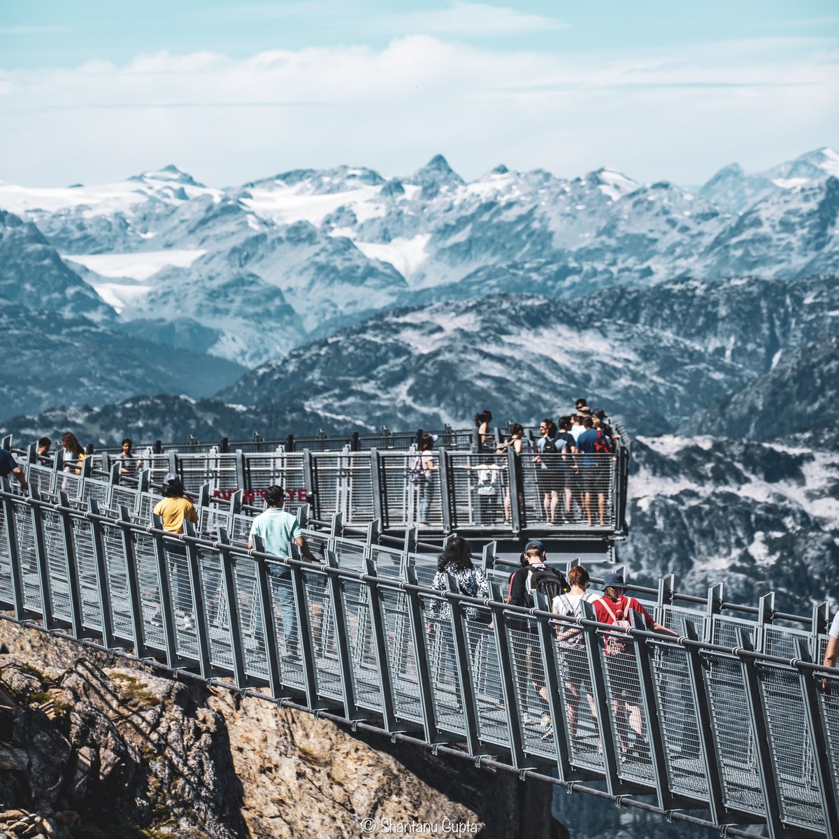 P A T H to H E A V E N 
.
.
.
#sonyalpha #tamron70300 #tamronlens #rawphotography #whistler #blackcomb #whistlerblackcomb #topofthemountain #adventure #experience #mountains #snow #summer #mustvisit #lensbible #beautifuldestinations #beautifulbritishcolumbia 

@SonyAlpha…