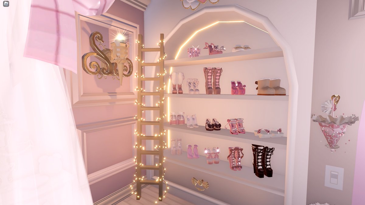 _dearbeaa's tweet photo. finished my dorm!!🎀 show me yours and rate mine!🩷

time spent: 10+ hours
value: approx 1m 

#royalehighcampus3 https://t.co/yP4mLlhxAT