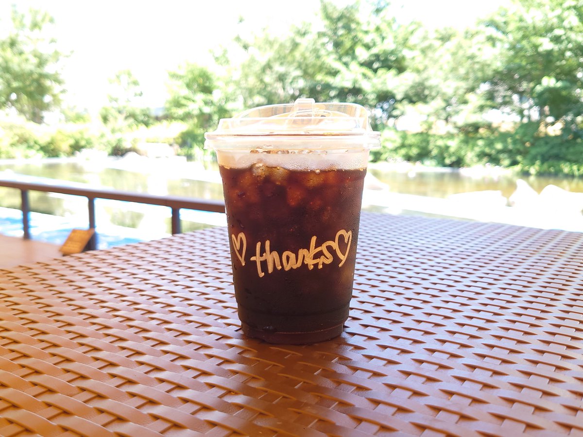こんにちは！

TOKYO SAND WICH CLUBです。

連日暑い日が続いております。

冷たいコーヒーで一息つきませんか♪
お待ちしております。

＃アイスコーヒー　＃日本橋　＃ランチ