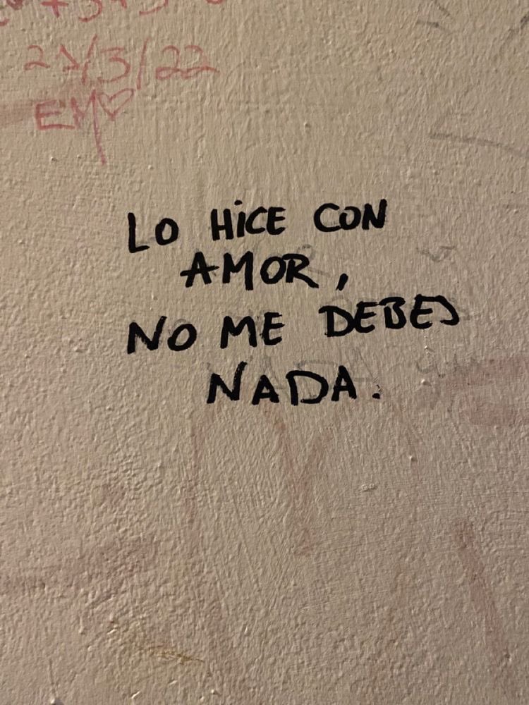 frasesfavor's tweet image. No me debes nada…