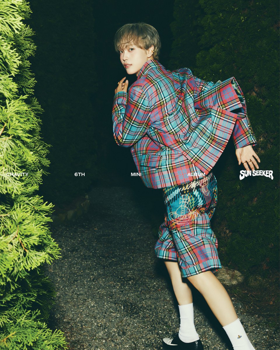 CRAVITYstarship's tweet photo. CRAVITY
6th Mini Album
SUN SEEKER
⠀
CONCEPT PHOTO☀
SEEKER - night ver. 형준 (HYEONGJUN)
⠀
2023. 09. 11 (MON)
6PM (KST)
⠀
#CRAVITY #크래비티
#형준 #HYEONGJUN
#SUN_SEEKER
#Ready_or_Not
#Cheese https://t.co/VfkLgmf9X9