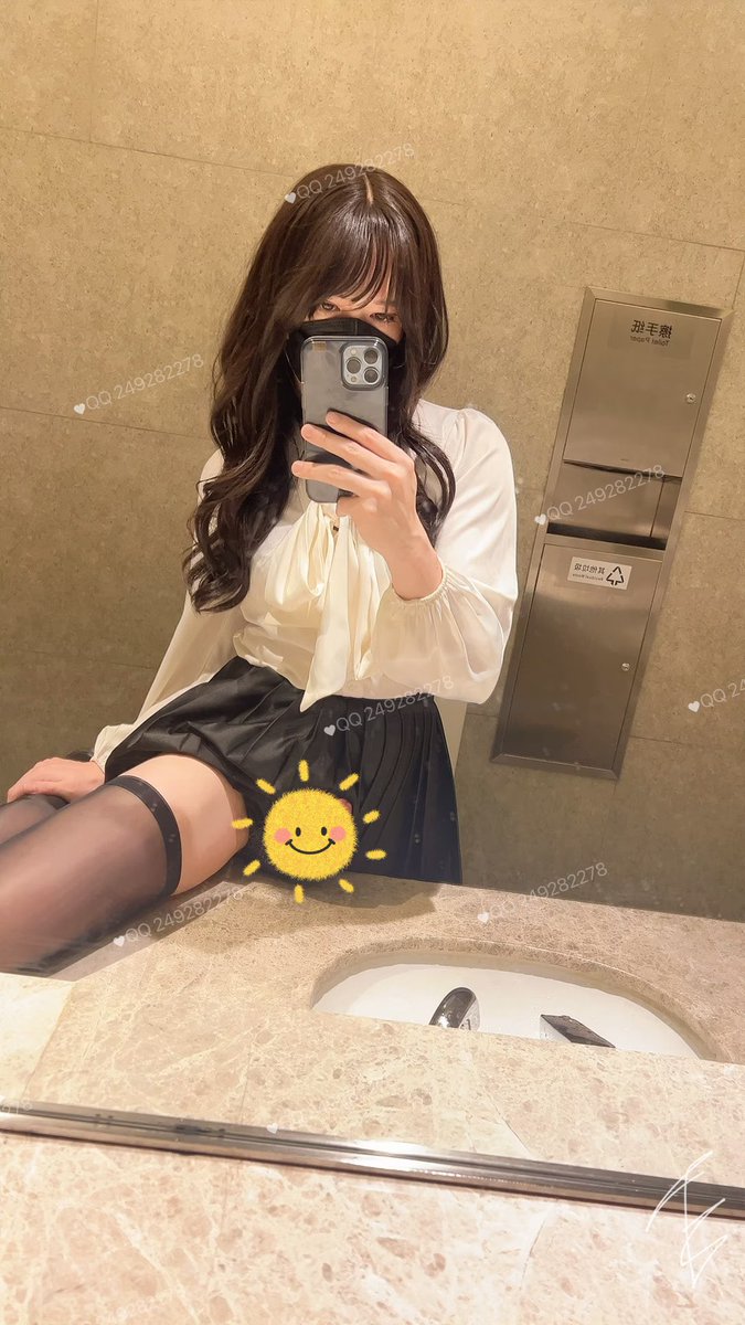 还活着的呢，就是天气太热了，完全没办法玩了，秋天来了我就又回来啦 https://t.co/XnkEu1bAv3