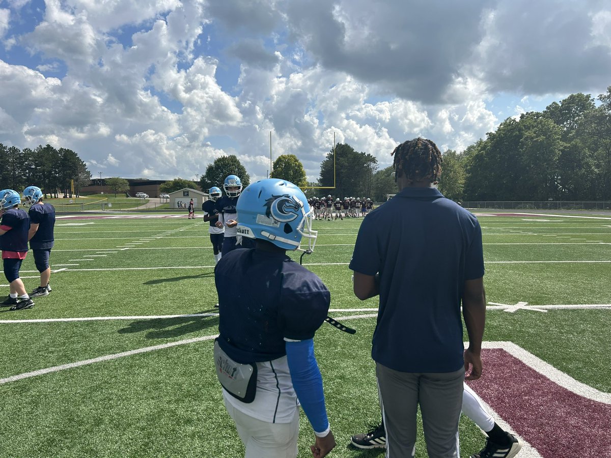 ComstockColtsFB's tweet photo. It was a beautiful day for multiple JV scrimmages 🏈💪🏾 https://t.co/9bLxd1zV9d