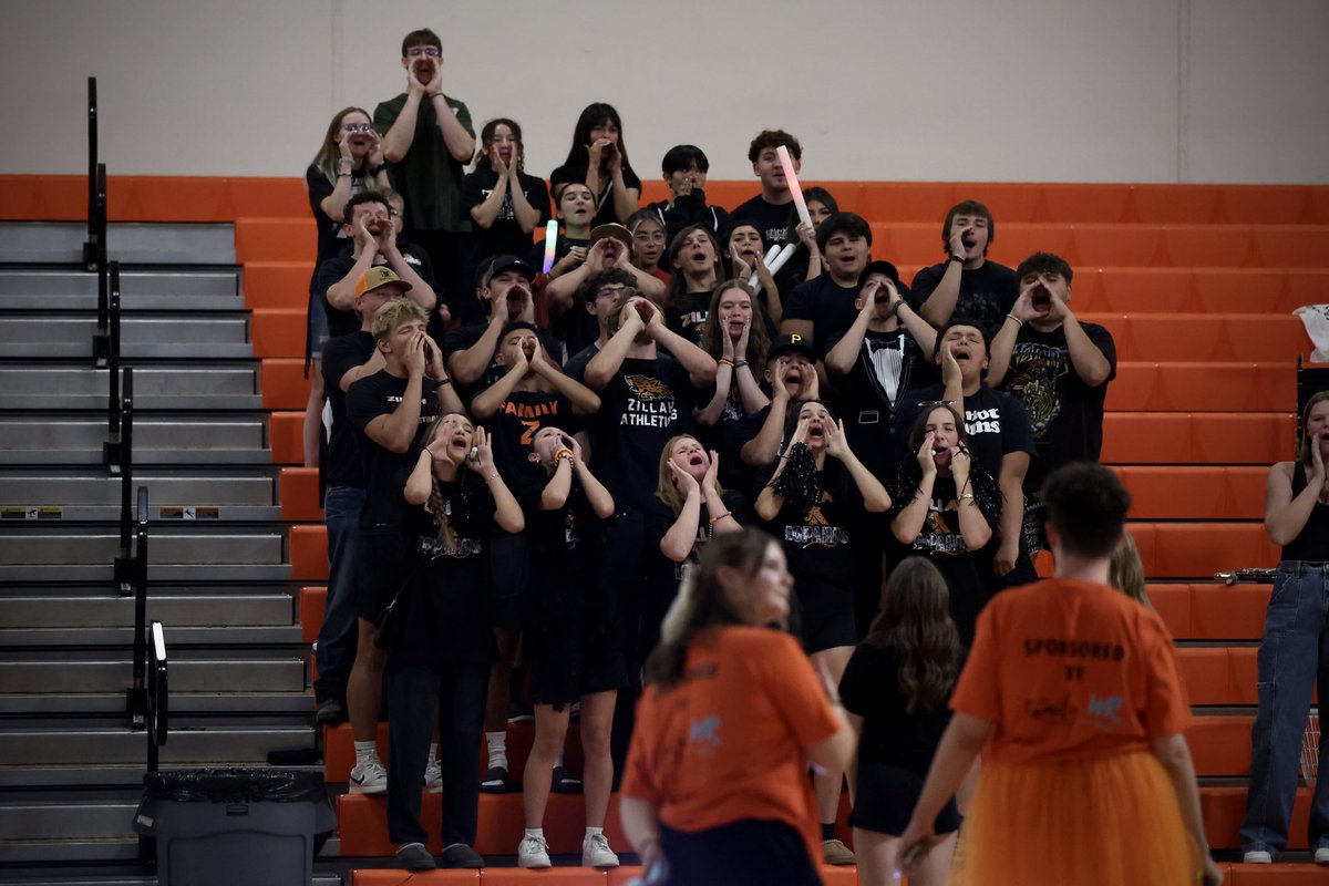SCActionImages's tweet photo. If ZHS Fan Camp is any measure of the 2023-2024 school year, then look out for the Leopards!  A great showing by all classes! #zillahleopards https://t.co/DGllH0tivA