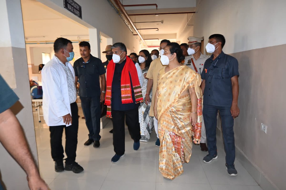 DMCHdiphu's tweet photo. Honorable Governor of Assam
Shri Gulab Chand Kataria ,visited DMCH Diphu &amp; interacted with patients, DMCH administration, members of DMCH Family , regarding patient care and implementation of various government schemes. 
@CMOfficeAssam 
@keshab_mahanta 
@PomiBaruah https://t.co/Q5m80Ti2nn