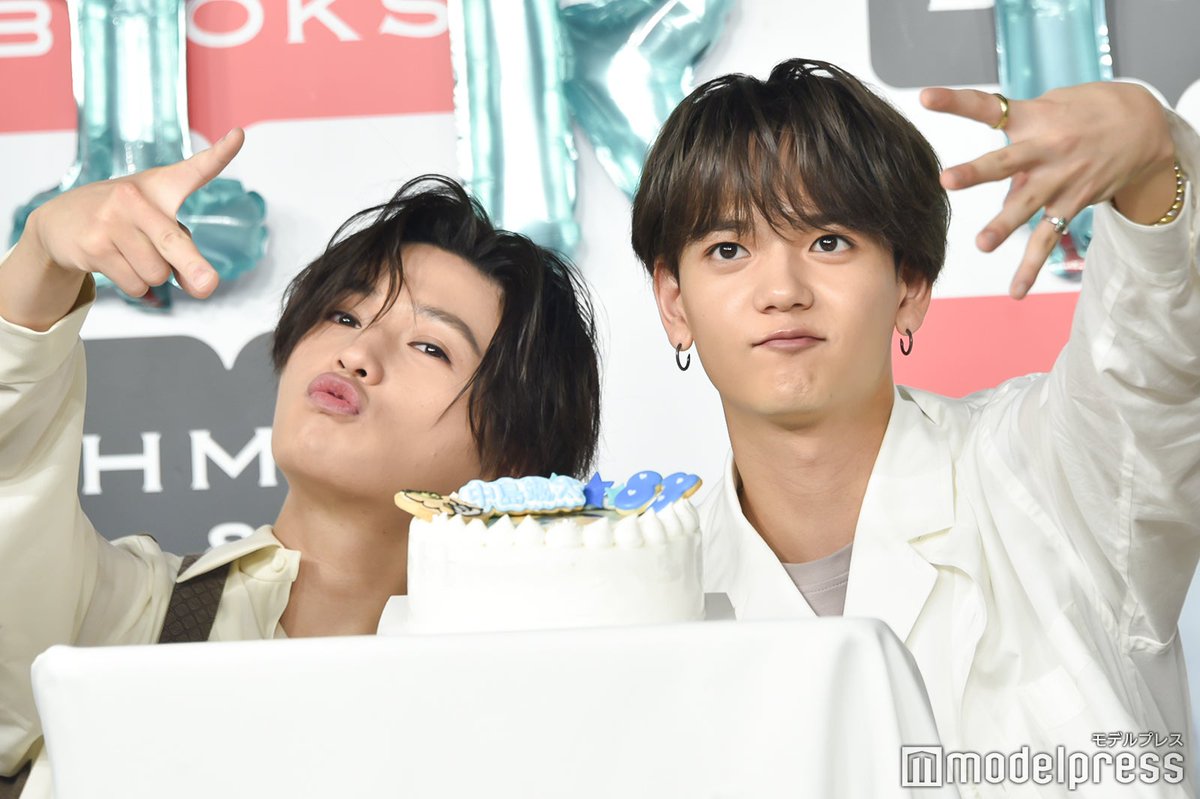 modelpress's tweet photo. 【写真46枚📸】FANTASTICS八木勇征＆中島颯太、1stソロ写真集イベントを合同開催🎉

😂ボケ＆ツッコミ合い止まらず
✨互いに選ぶお気に入りカットは？

🔻フォトギャラリー
https://t.co/dbly4ye2D2

@fantastics_fext #八木勇征 #中島颯太 #ゆせそた #CONTACT #そた本 #HBDそた #FANTASTICS https://t.co/MiB0p3NNw1