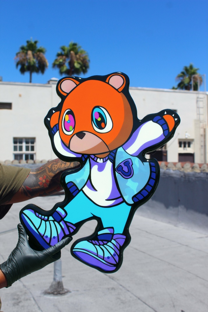 shopidiotbox's tweet photo. We had so much fun painting our recent University Bear Trio that we gotta drop some minis! 🐻🐻🐻 Shop here: https://t.co/WtrjiAlho4  University Bear Purple Drops Friday 08/18 11am (PST) drop ends Sunday 08/20 midnight after which we will never sell again 🚫 #hypebeast #art https://t.co/zp6nCAkJXC