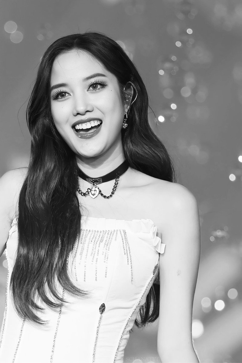schanattt's tweet image. 🌷𝐶𝑎𝑢𝑠𝑒 𝑦𝑜𝑢 𝑝𝑜𝑤𝑒𝑟 𝑚𝑎𝑘𝑒 𝑚𝑒 𝑏𝑒𝑡𝑡𝑒𝑟, 𝐼 𝑠𝑒𝑒 𝑏𝑟𝑖𝑔ℎ𝑡𝑒𝑟 𝑠𝑘𝑦 ✨

WE ARE HERE FOR FREEN  
#KeepGoingFreen