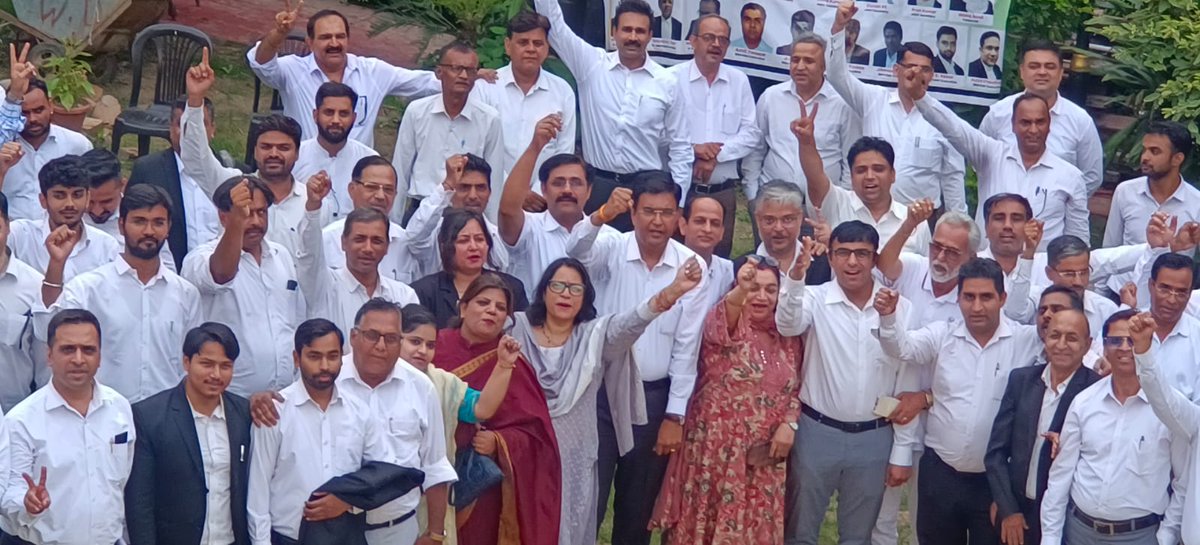 TheDeepakPILOT's tweet photo. AAP Legal Cell Delhi Meeting at HEAD OFFICE ITO Delhi ...
Any protest without involving Punjab is incomplete
@ArvindKejriwal @SanjayAzadSln @pankajgupta @AAPLegal @AAPLegalWing @Del_AAPLegal @VarunRajSingh26 @AamAadmiParty #India #deepakpilot #advdeepakpilot https://t.co/23pWaTKqVD