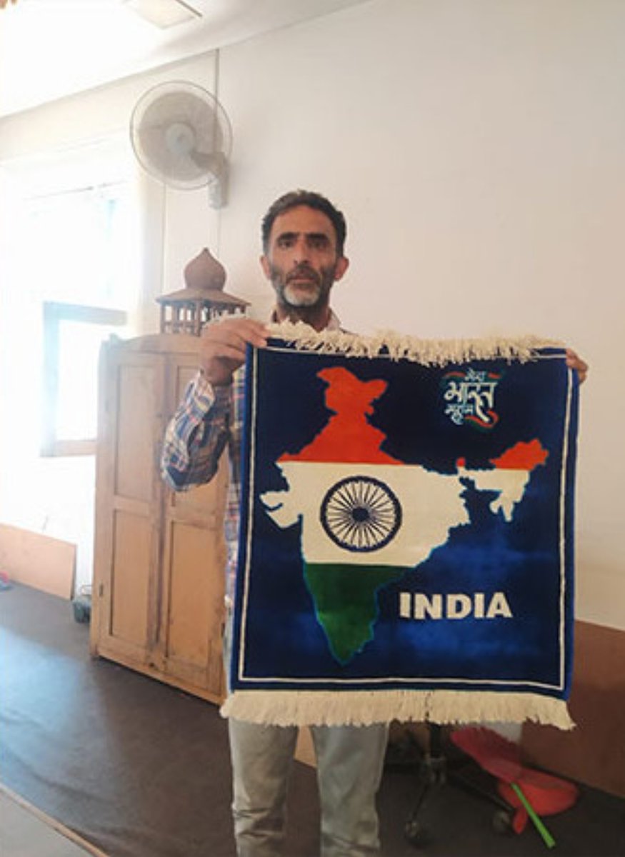 Kashmiri artisan Maqbool Dar transforms silk into more than just a carpet; he weaves in the nation's spirit.

This act of creativity and devotion echoes a larger sentiment—the proud expression of love for the country that thrives in every corner of Kashmir
#ProsperousKashmir