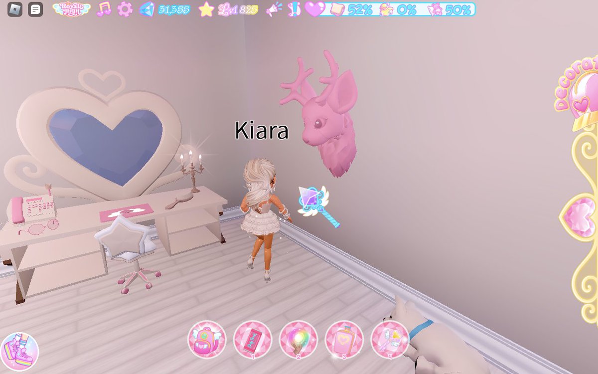 kiara278r's tweet photo. so I tried something with the reindeer ride in my dorm ... #royalehighcampus3 what do u think? :D https://t.co/FYmvokSoPg