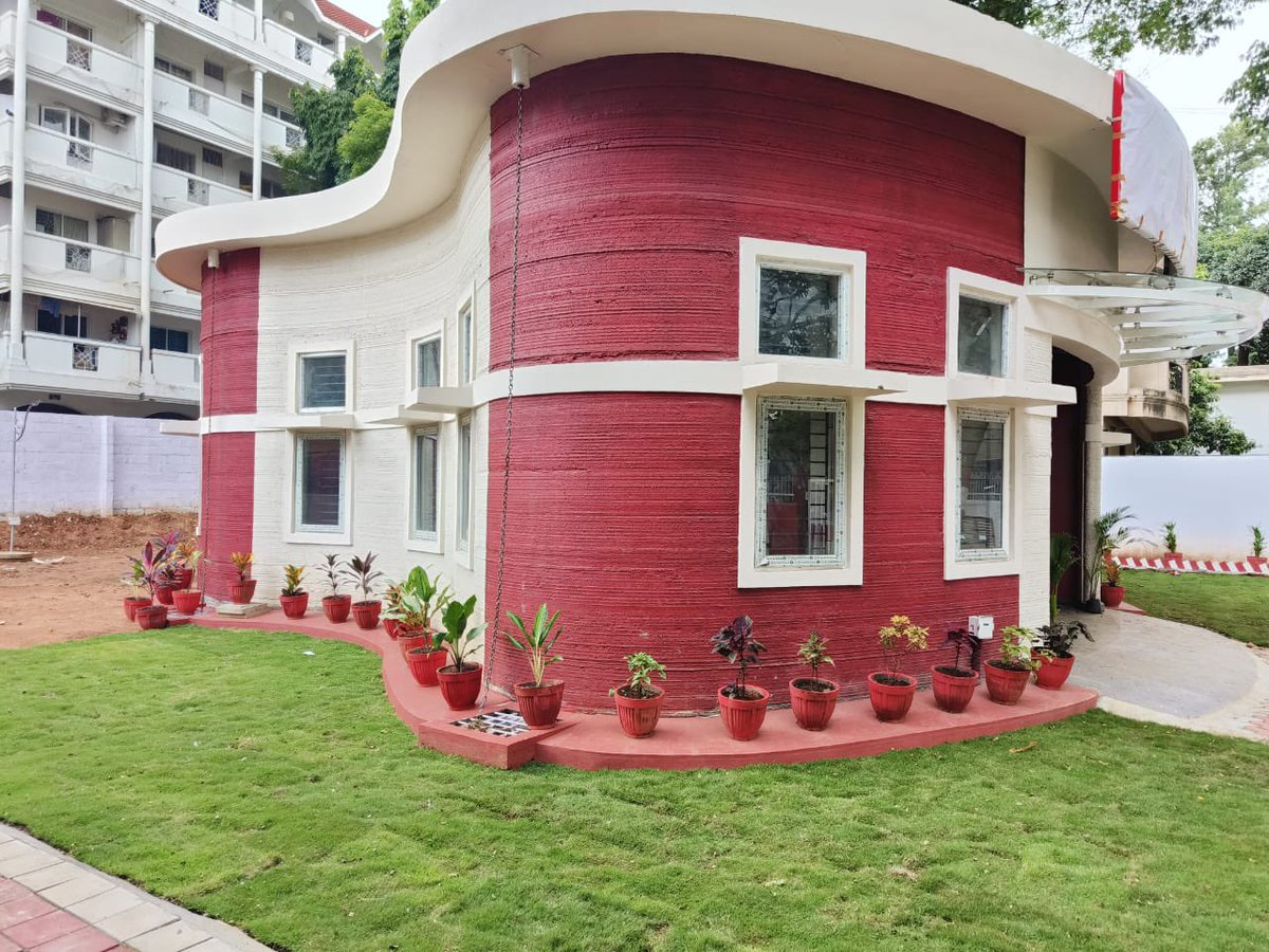 India's first 3D printed Post Office ~ located at Cambridge Layout, Bengaluru ~ is now open ! 

Another landmark in our nation's journey of innovation and progress

#3Dprinting #SelfReliantindia #AtmaNirbharBharat