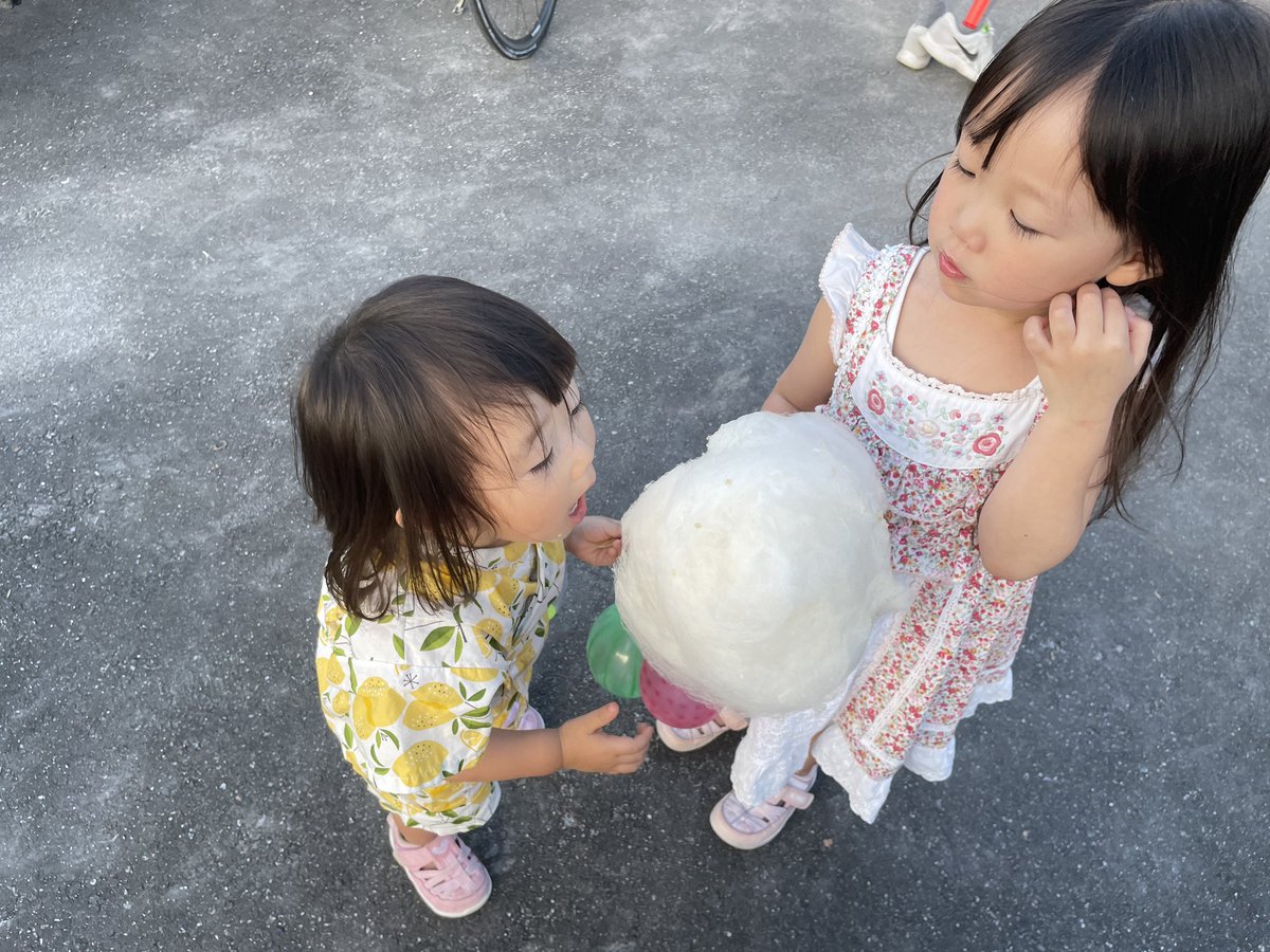 rina1024's tweet photo. この生活が終わりを迎えた時私はちゃんと子供を幼稚園に送り出せるのだろうか
夏休みさいこー🍻 https://t.co/YZCE6nuL5N
