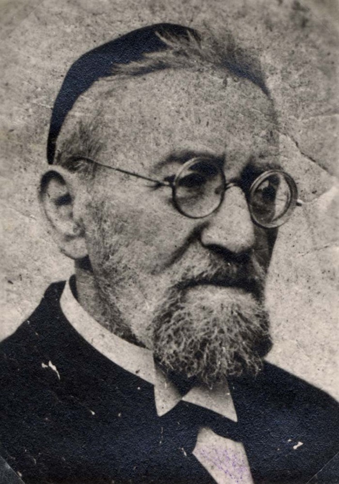 Auschwitz Memorial tweet media