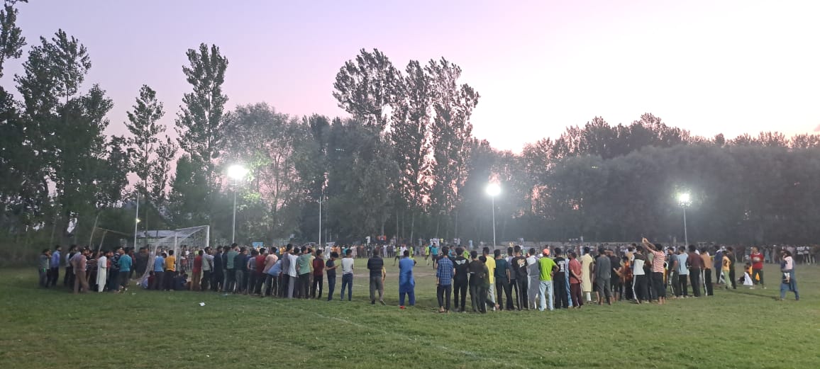 kamranajaz9's tweet photo. Sports are essential for every human, it gives physical strength and Mental stability. #Voice_for_Peace_and_Justice indulged such #positivity to involve youth in a positive way to keep them away from ill habits for their #prosperous_future.
#Kashmir 
#KashmirMegaFootball #JKSC https://t.co/HJ8uYhR4eT