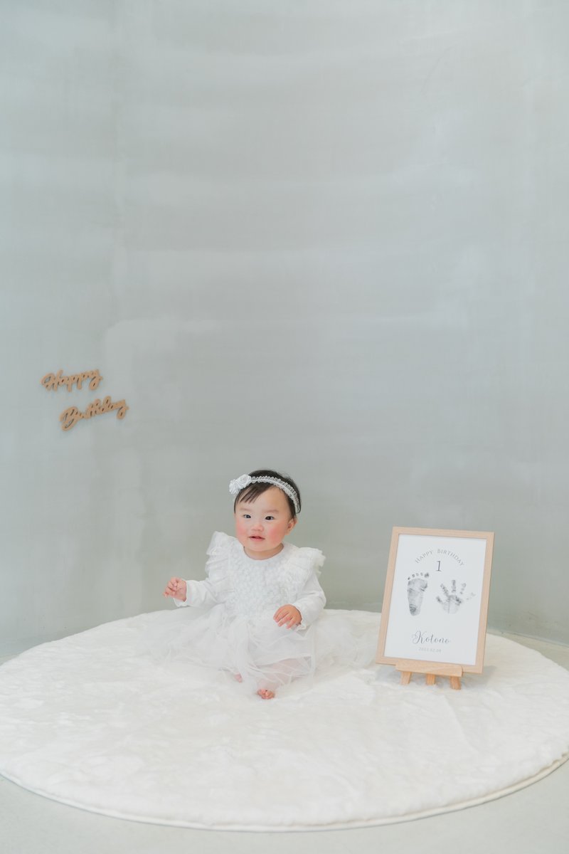 Dresses_studio's tweet photo. 1歳を迎えるお子さま向けのフォトプラン「ファーストバースデーフォト」。
おしゃれなスタジオでの撮影、スマッシュケーキフォトや手形足形アートの撮影もできます！
初めて迎えるお誕生日だからこそ、特別な写真を残しませんか？
#スマッシュケーキ　#1歳誕生日　#バースデーフォト
#福岡キッズフォト https://t.co/Fzp3TFhg1T