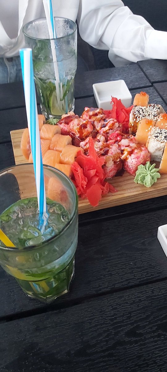 Good morning😻❤️☕

Happy Friday🥰