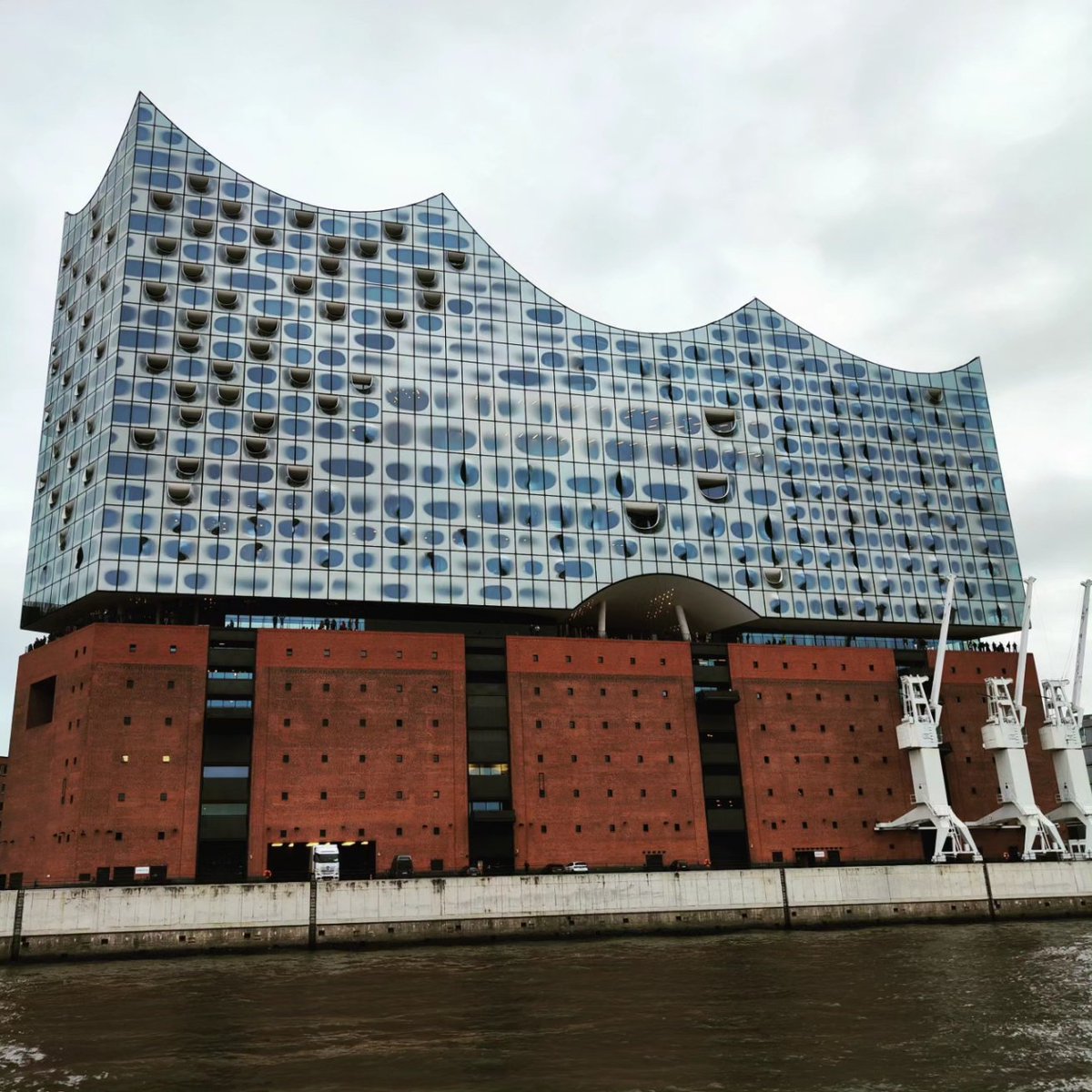 iamlianet's tweet photo. 4th stop #AvHStudyTour Group 2: 
📍Hamburg https://t.co/6dj3H8zBeL