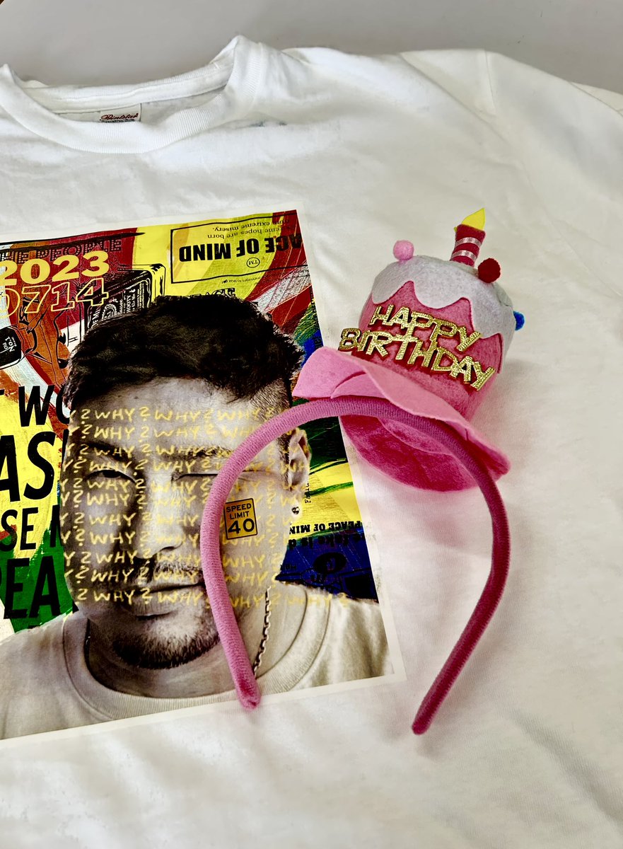 中の人、本日永遠の16歳な生誕祭

サプライズでプレゼントやケーキ🍰
と素敵がすぎるイケメンTシャツ✨😆

本日から食べるものに困らないので、デブ活まっしぐらです！
<a href="/taishinkougyou/">（株）大心工業</a> さん突撃のお祝い、
ありがとうございました！

次は覚えとけよ！笑笑
倍返し！