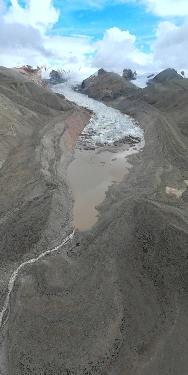 A recently newly-formed lake-terminating glacier in east Himalayas.