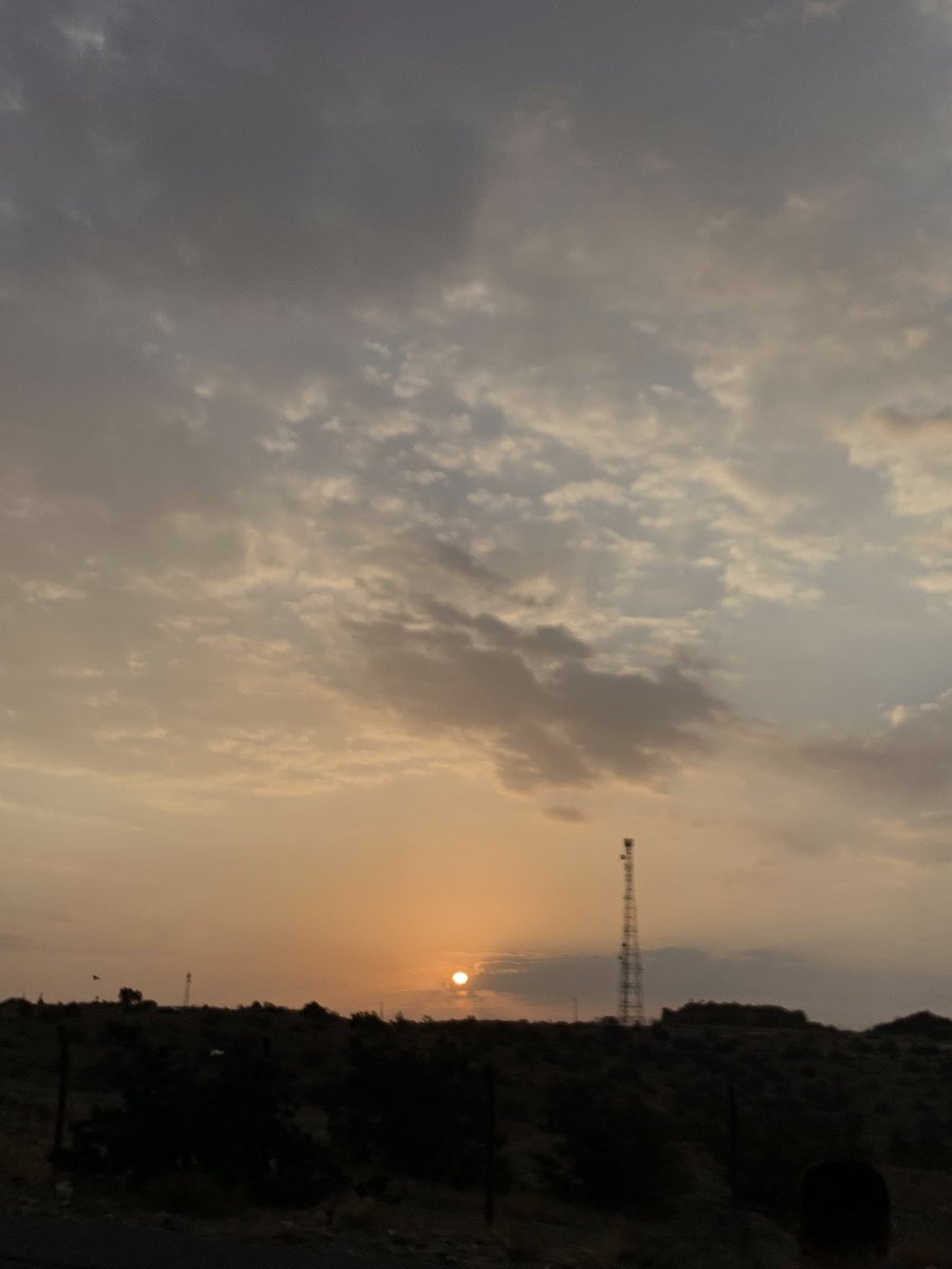 الهدا و الشروق تخليك مرتاح نفسياً♥️.