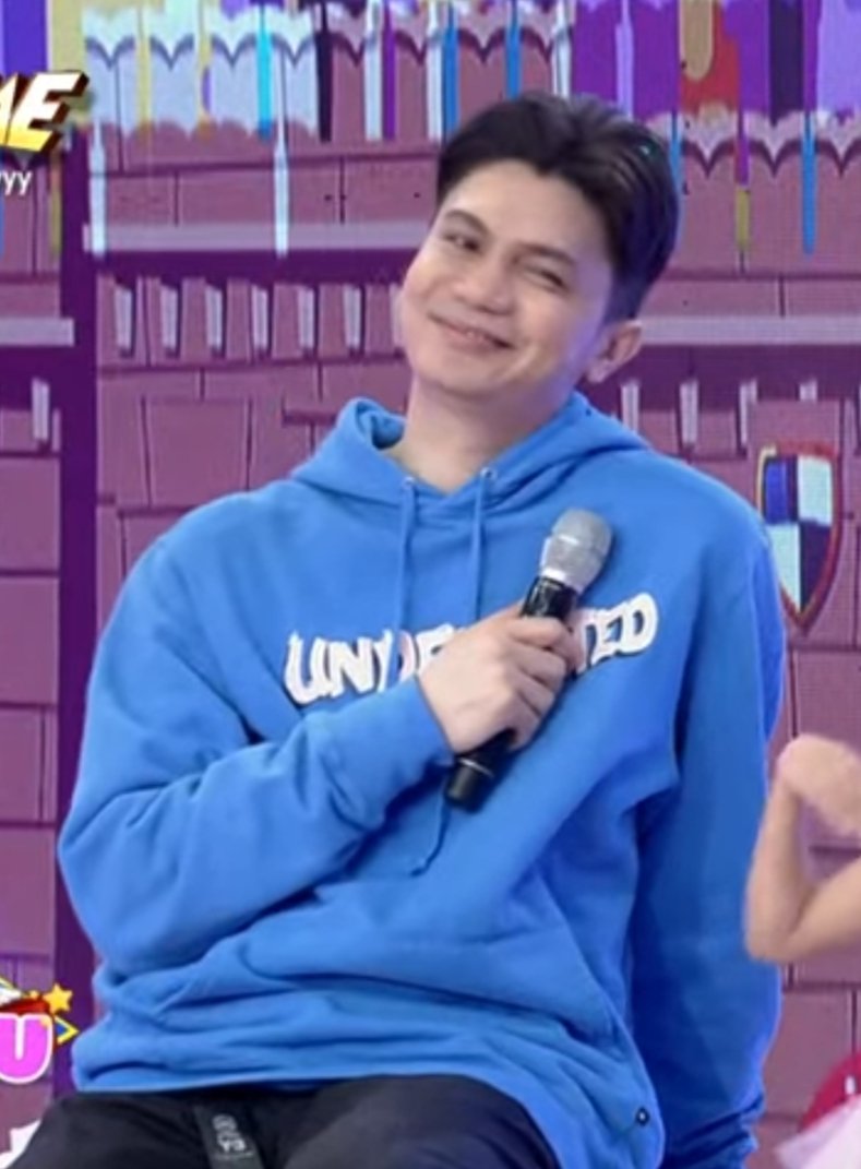 chiflms's tweet photo. @VhongX44 
#ShowtimeHuuyyy https://t.co/hlx5p9RYg3