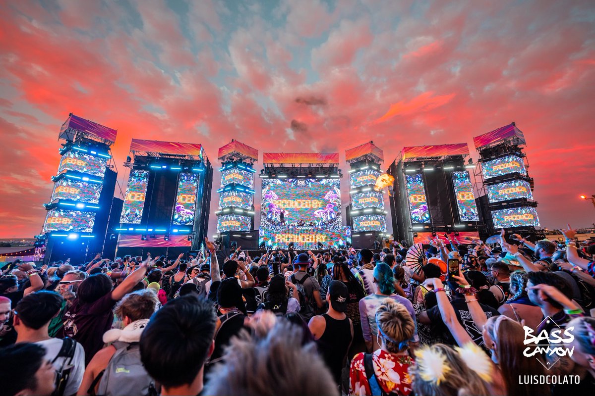 Pre-party sunset did NOT disappoint 💯