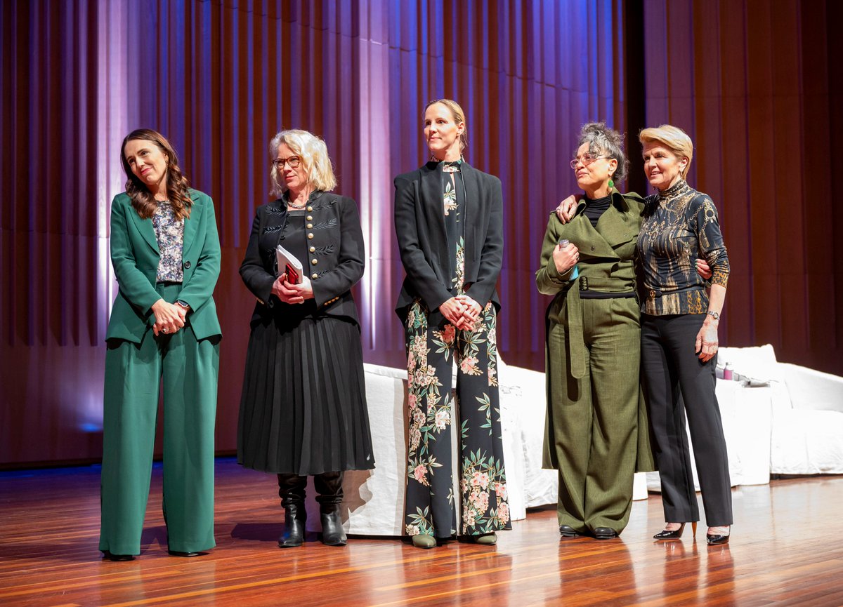 Thank you 🫶 to our remarkable and truly inspiring panelists from last weeks Mana Wāhine event: Dame @jacindaardern, the Hon.@HonJulieBishop, @RenaOwen, @Bronte_Campbell and moderator Laura Tingle!Let's continue working for a more positive focus & equal future for women & girls🙏