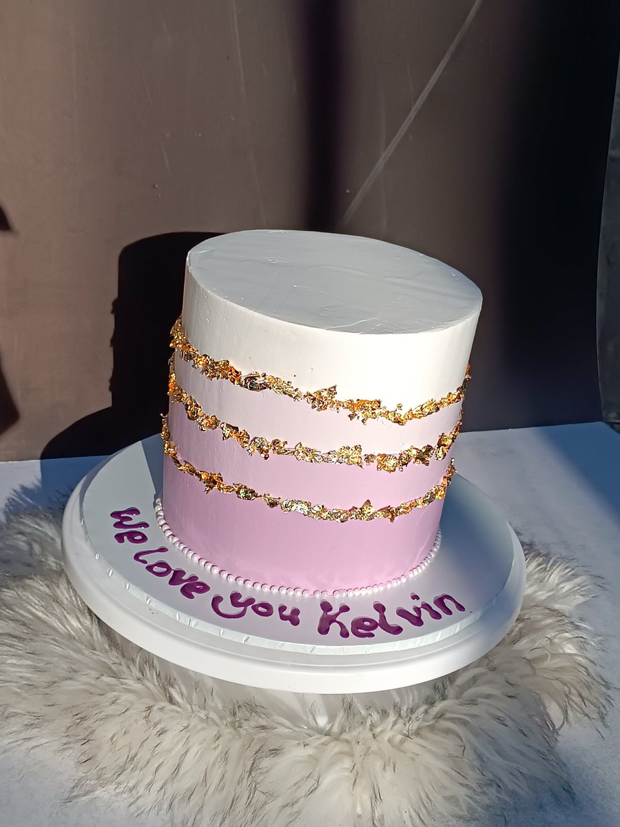vvbakery's tweet photo. Cakey https://t.co/Vh4iIpIjDd