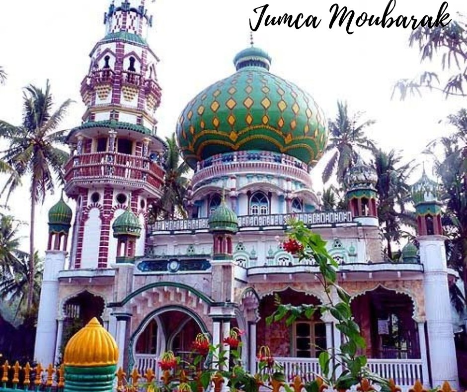 djibstyle's tweet photo. Mosquée de Kotanopan, Sumatra, Indonésie
.
.
.
#jumcamubarak #masjid #douas #friday #mosque #prayer #Indonesia https://t.co/VWMiBYpDe2