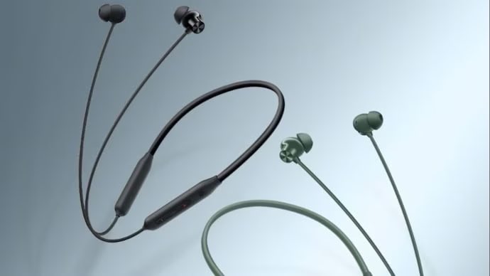 AakashGourX's tweet photo. OnePlus introduces the Bullets Wireless Z2 earphones in India, featuring active noise cancellation. Get ready to elevate your listening experience. Available now starting at just Rs 2,299. 🎧🔊 #OnePlus #BulletsWirelessZ2 https://t.co/YlqHiyW7Gx