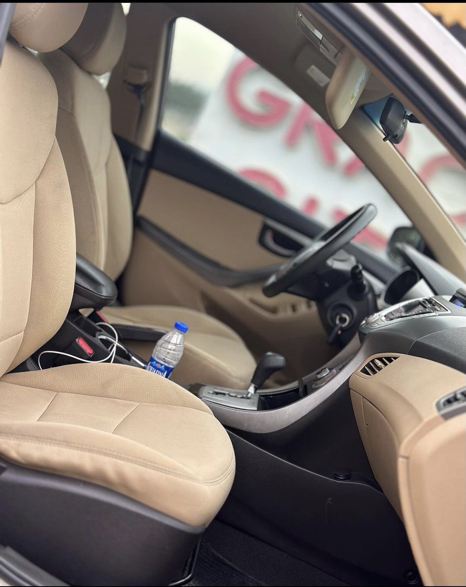 Automall_ng's tweet image. Slightly used y Elantra 2013 model 
Price:4.3m
Duty: paid 
Location: Abuja 
#25% #Kano #Godwin 
@aisha_yaGuda @__yellows @_hafsat_paki @el_uthmaan @KawuGarba @Waspapping_ @Mvnaaa___ @HMujeili @miss_ayshatou @moderate_ustaz @MaiAgogon @saamaccido_ @_stan_ley 
Retweet pls 🙏🙏