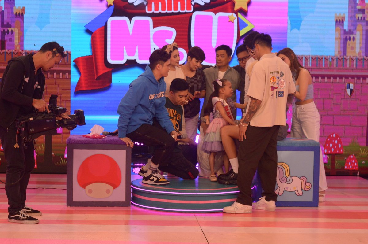 itsShowtimeNa's tweet photo. This is family 🥹 #ShowtimeHuuyyy https://t.co/6bGJBtA15a