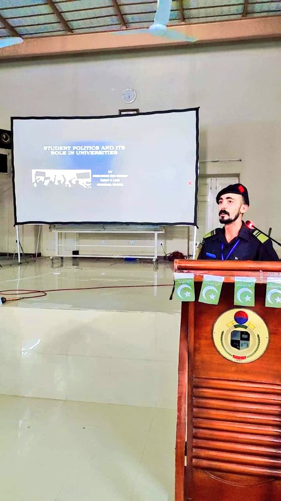 ZiaIbnJamal's tweet photo. Presenting my research topic titled on "  Student Politics &amp; it's role in Universities" in PTC Hangu.
#Student_Politics
#Student_Union https://t.co/RPA4u4flam
