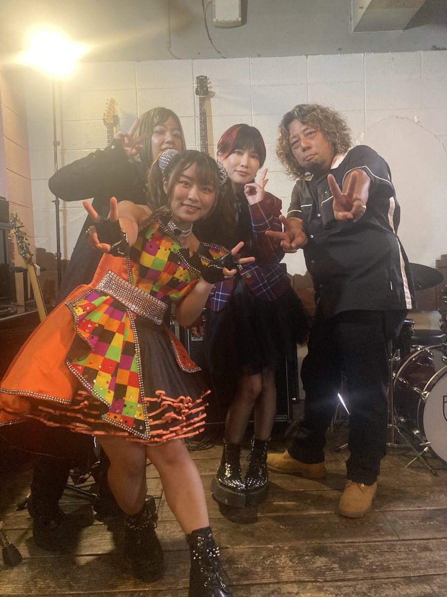charashanben1's tweet photo. 明日の妖ばなしはLIVEの話なので、
でかい音で観て。
第90話「見越入道」
8/19（土）TOKYO-MX2　AM7：30～7:45
監督杉本末男(chara)
坂井里会
サヤカスター（星紗也華）
藤田マコト
真白ゆう ( S.B.Q.アイドル部)　
ぬる(  S.B.Q.アイドル部)　
お楽しみに

https://t.co/KO8EXtzsle https://t.co/2FqeVIjID6