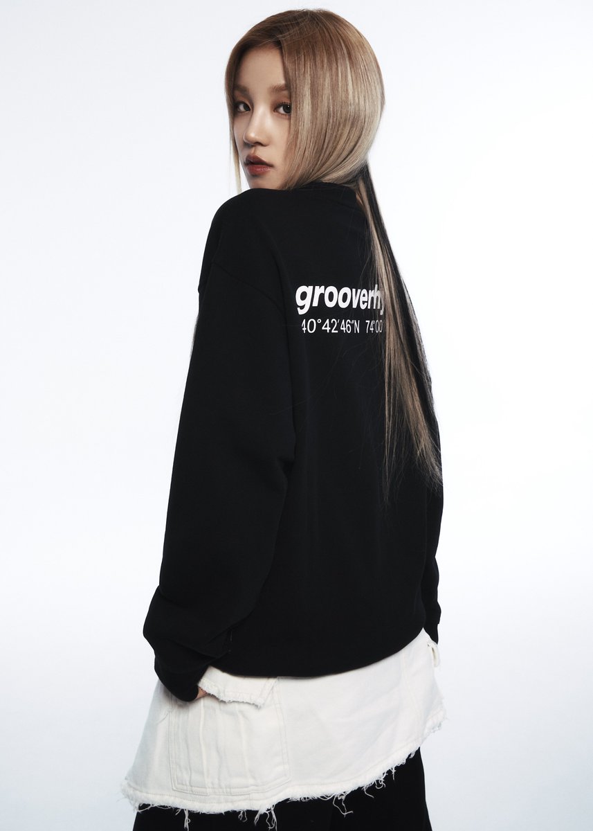 official_i_dle's tweet photo. #YUQI x #grooverhyme

#여자아이들 #GIDLE
#��기
@grooverhyme_ https://t.co/MPr7BqFLoD