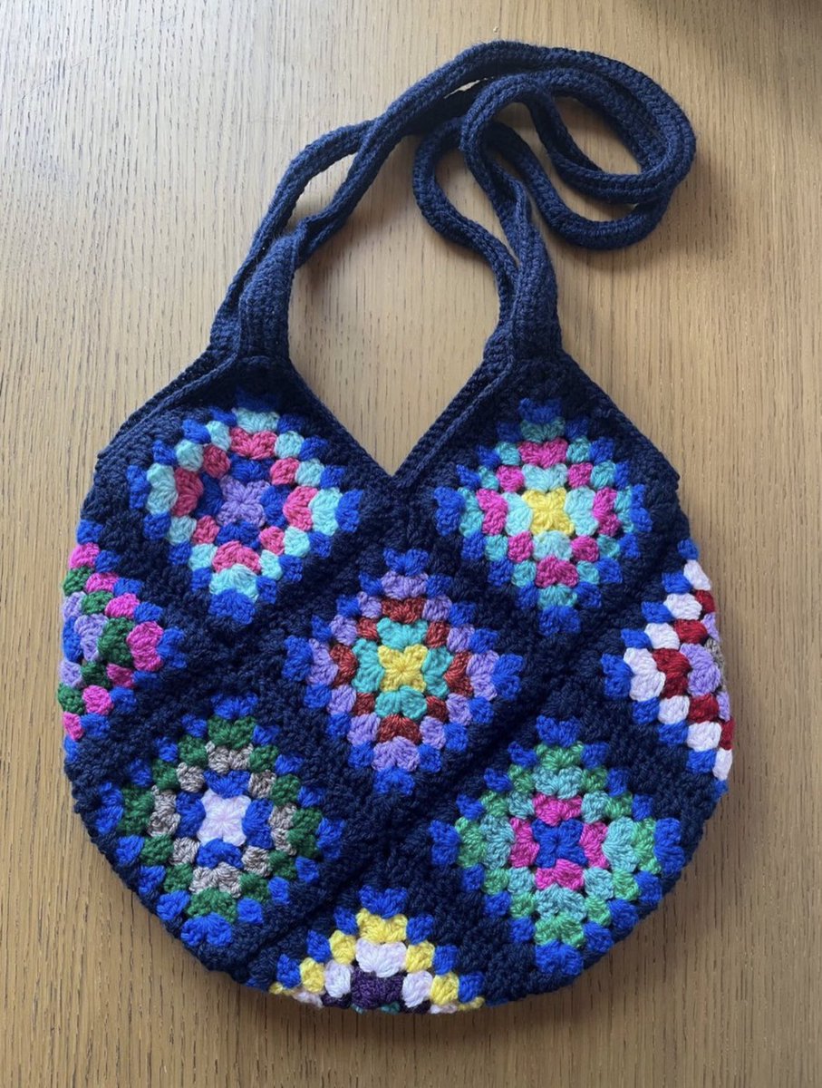 Handmade Crochet Granny Square Bag #blue #giftidea #crochetbag #handmadebag #earlybiz #MHHSBD #earlybiz #craftbizparty #craftbiz #grannysquare #yarnbag #totebag etsy.com/listing/130568…