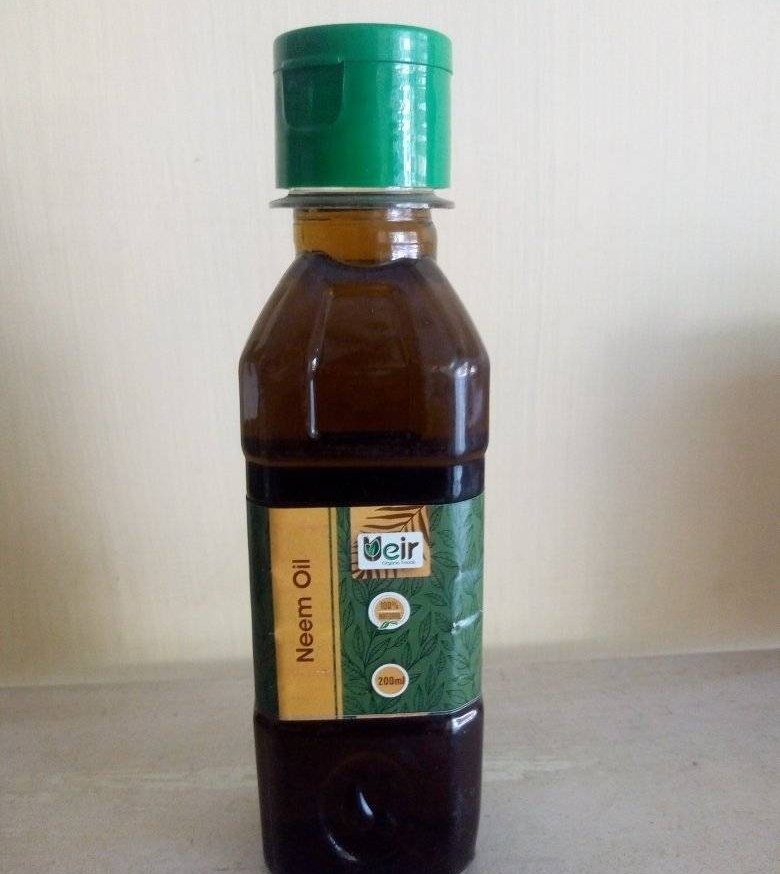 Neem Oil Available Now. Pan India Shipping. Cell or WhatsApp 9962177365.

#organic #neemoil #organicneemoil #indiashipping