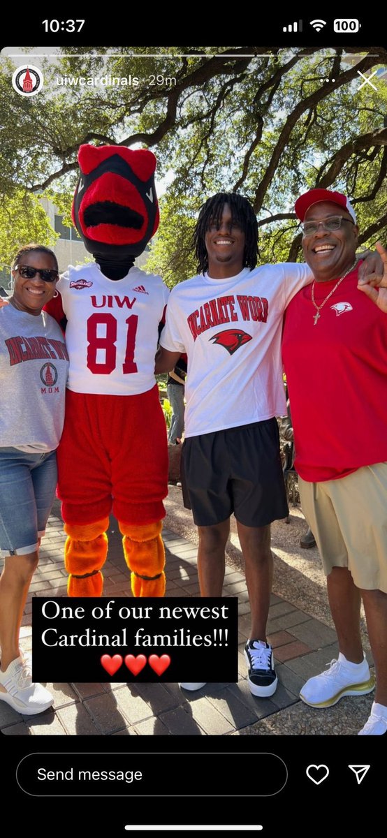 Our last son it’s now a College student, WOW!! I still remember his first day at kindergarten. Time flies!!!! Go Cardinal!! ⁦@uiwcardinals⁩