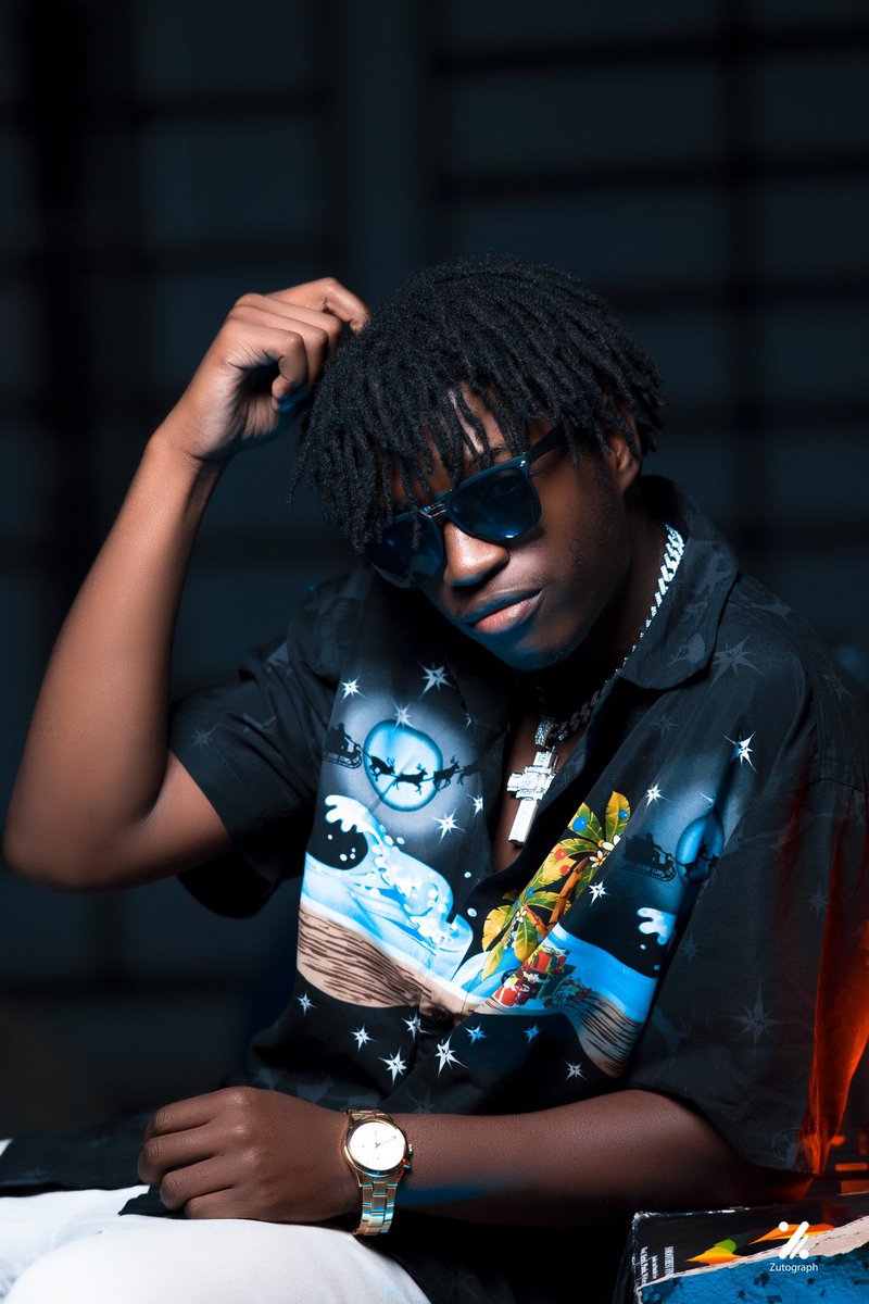 I didn’t see him pa table,ngatipei mukomana ma likes ake👏👏👏