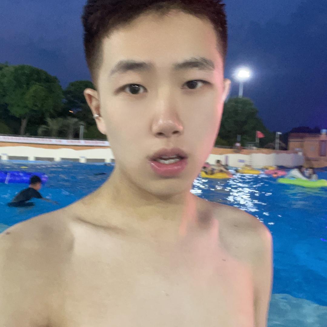 天气热适合玩水 所以你什么时候来玩我的水💦