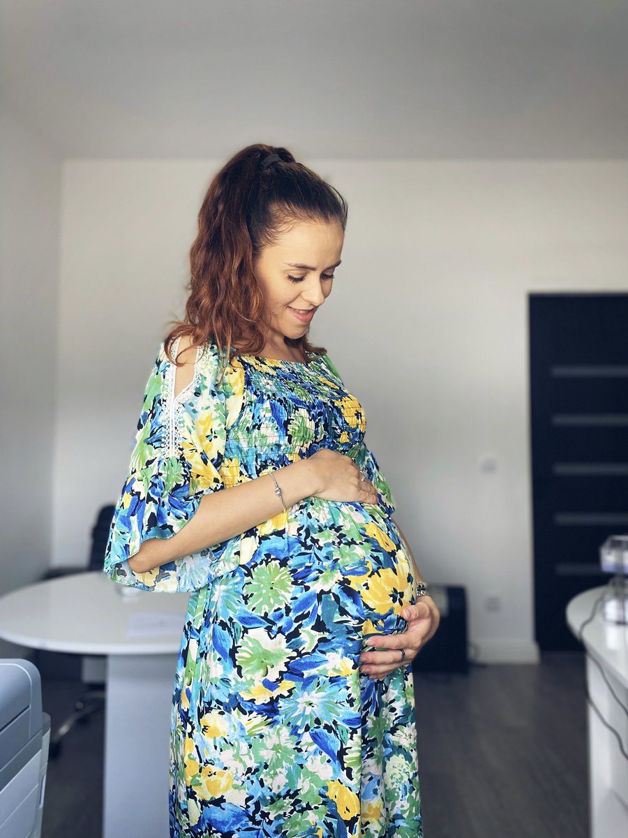 Last day of work before maternity leave already!?Time to rest and get ready to welcome my little pumpkin into the world.😁Not long to go now.🤰👶🏼🥰  #babybump #mummyyobe