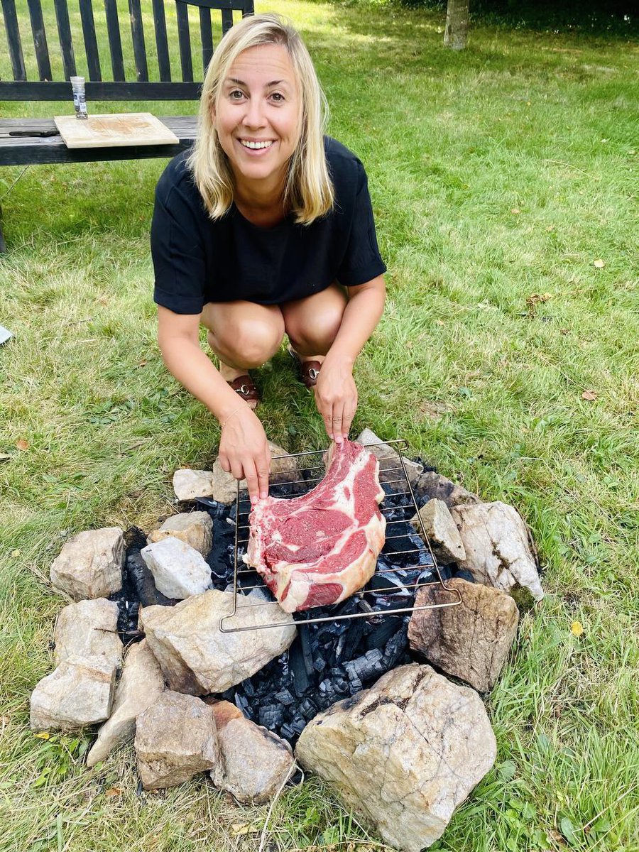 Nelly Garnier tweet media