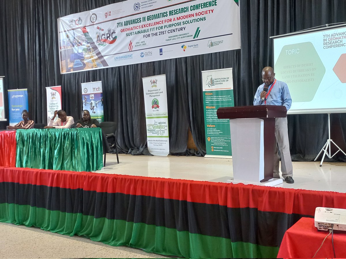 agrc2023's tweet photo. Cosmas Walyaula Watsusi delves into the effects of Desert locust outbreaks on land utilization by agro-pastrolists. An exploration of geomatics in addressing ecological challenges. 🏞️🌍 #AGRC2023 https://t.co/S4f21ZHb5t