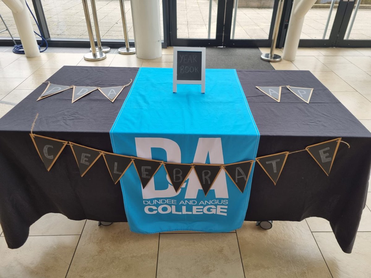 NHST_PPD's tweet image. Getting set up at Dundee and Angus College for our AP Celebration Event!⭐️

#APCelebration #APReady #NHSTayside #DACollege