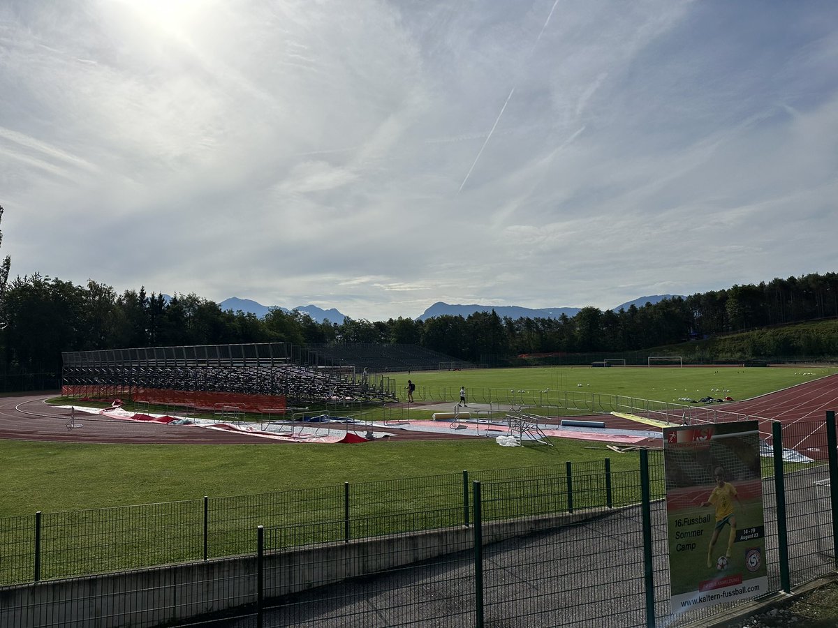 MeindlFCB's tweet image. Siamo pronti! Mia san in #Kaltern für das #Traumspiel! 🔴⚪️ @FCBayern @Bundesliga_DE @Italia_deu @suedtirol_info @RaiBZSport @WetterSued @CantinaKaltern